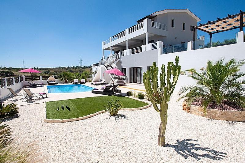 Villa Arcadia, Kallepia Paphos 外观 照片
